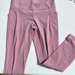 Athleta Salutation Stash 7/8